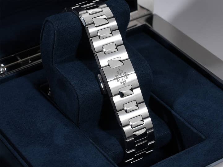 パテックフィリップ キュビタス Ref.5821/1A-001 ステンレススチール グリーン文字盤