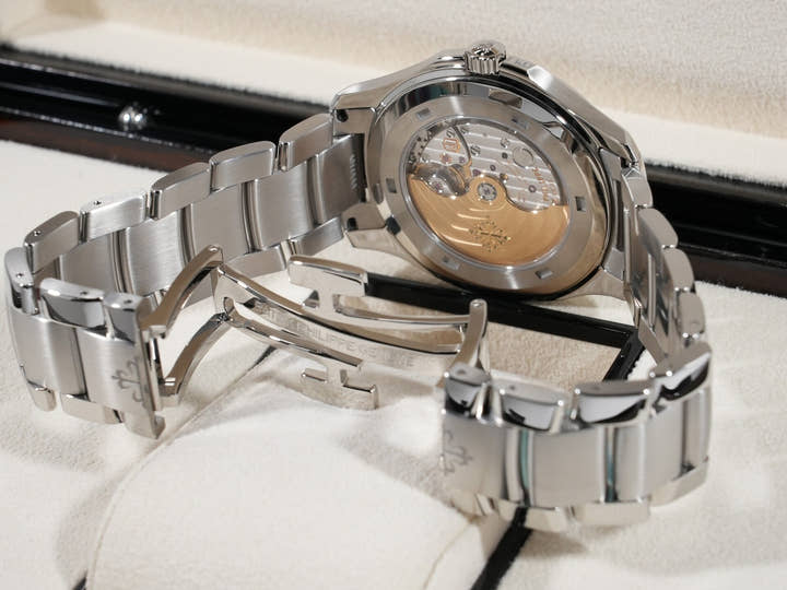 Patek Philippe Aquanaut Extra Large Ref. 5167/1A-001 Stainless Steel Black Dial