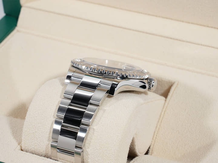 ロレックス ヨットマスター40 Ref.126622 ステンレススチール/プラチナ ブライトブルー文字盤