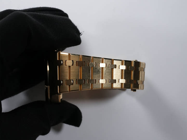 オーデマピゲ ロイヤルオーク クロノグラフ Ref.26331BA.OO.1220BA.01 イエローゴールド ブルー文字盤