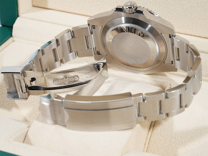 ロレックス サブマリーナー デイト Ref.116610LV ステンレススチール グリーン文字盤