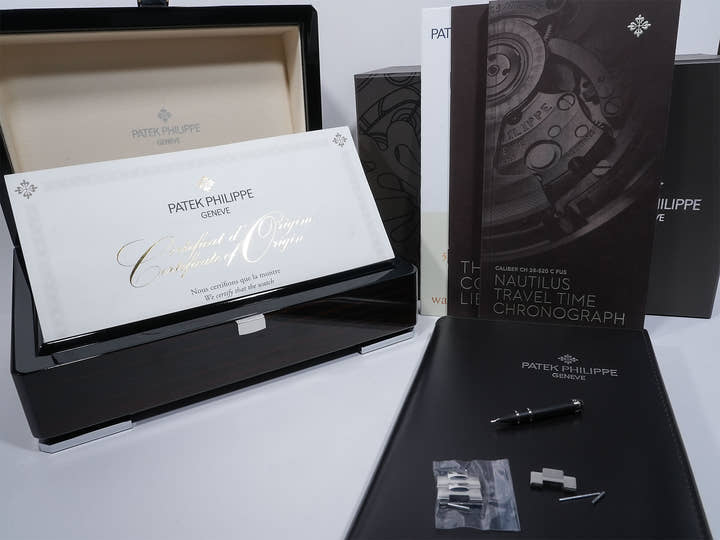パテックフィリップ ノーチラス トラベルタイム クロノグラフ Ref.5990/1A-001 ステンレススチール ブラックグラデーション文字盤