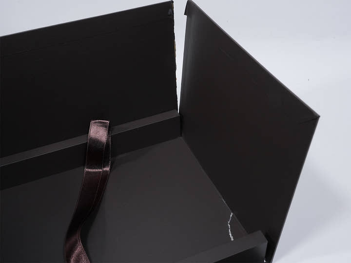 パテックフィリップ ノーチラス トラベルタイム クロノグラフ Ref.5990/1A-001 ステンレススチール ブラックグラデーション文字盤