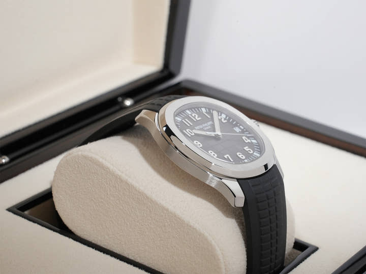 パテックフィリップ アクアノート Ref.5167A-001 ステンレススチール ブラック文字盤