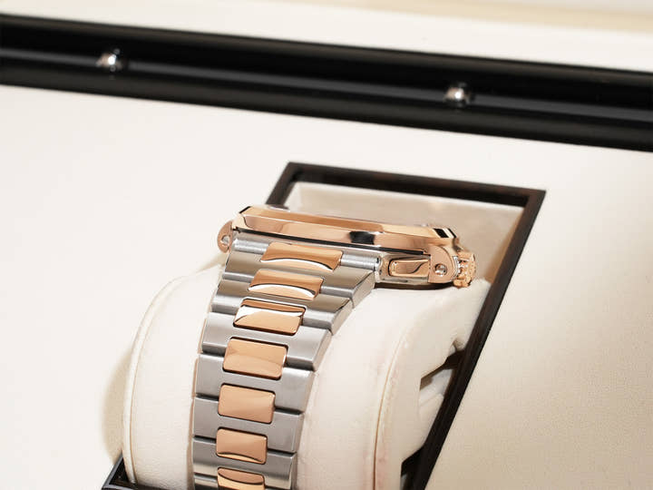 パテックフィリップ ノーチラス クロノグラフ Ref.5980/1AR-001 ステンレススチール/ローズゴールド ブルー文字盤