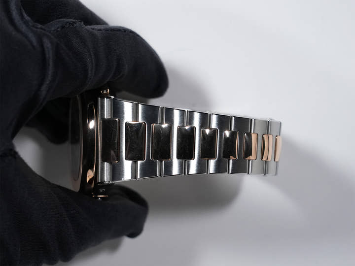 パテックフィリップ ノーチラス クロノグラフ Ref.5980/1AR-001 ステンレススチール/ローズゴールド ブルー文字盤