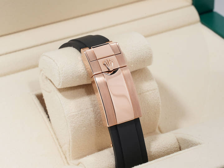 ロレックス デイトナ Ref.116515LN エバーローズゴールド アイボリー文字盤