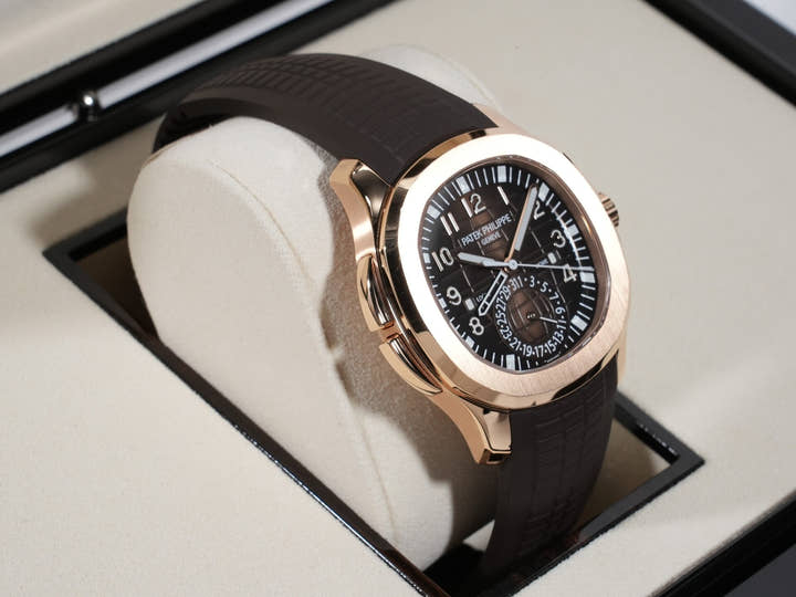 パテックフィリップ アクアノート Ref.5164R-001 ローズゴールド ブラウン エンボス文字盤