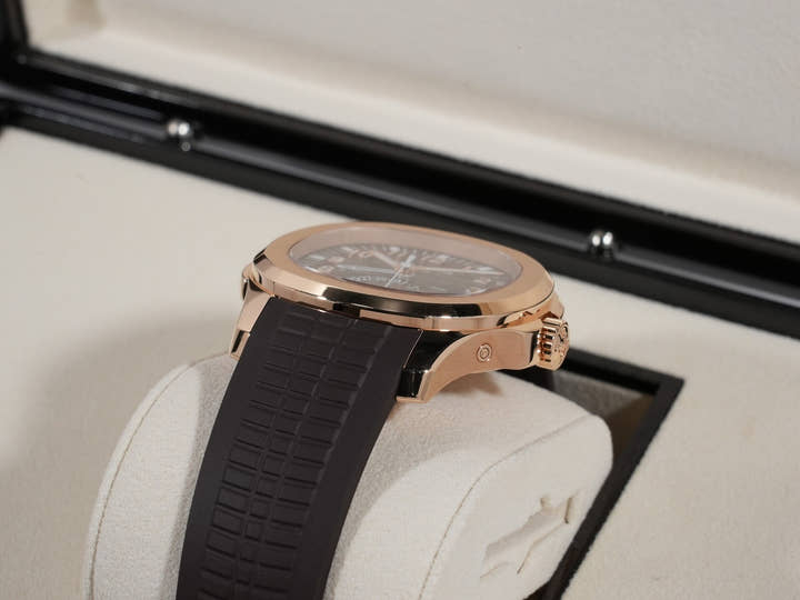 パテックフィリップ アクアノート Ref.5164R-001 ローズゴールド ブラウン エンボス文字盤