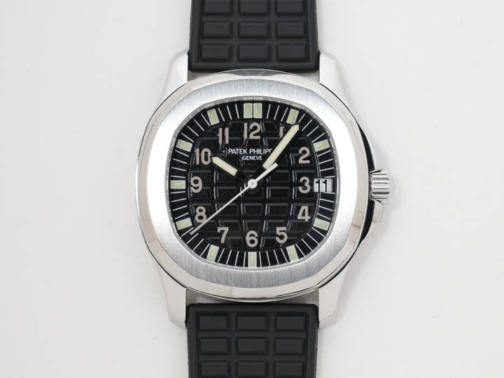 Patek Philippe Aquanaut Medium Ref. 5066A-001 Stainless Steel Black Dial