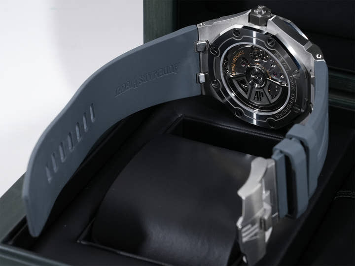 Audemars Piguet Royal Oak Offshore Diver Ref. 15720ST.OO.A009CA.01 Stainless Steel Gray Dial