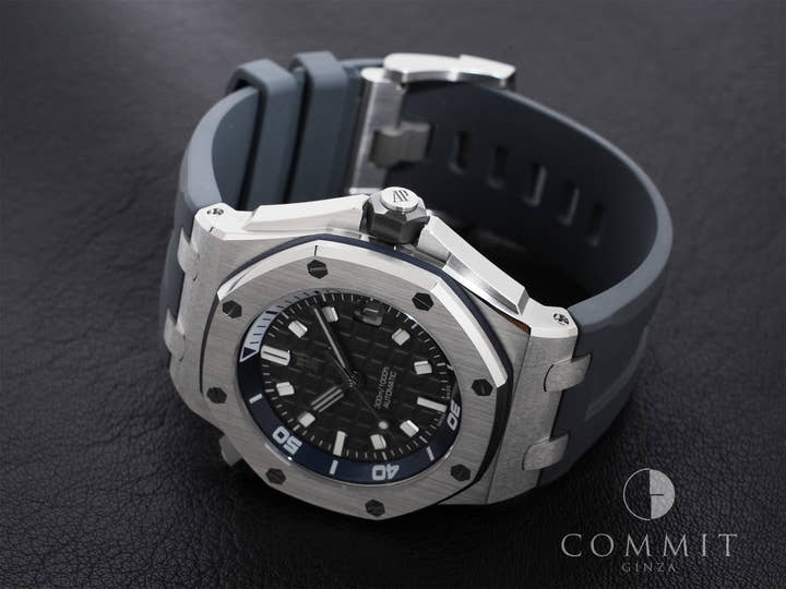 Audemars Piguet Royal Oak Offshore Diver Ref. 15720ST.OO.A009CA.01 Stainless Steel Gray Dial