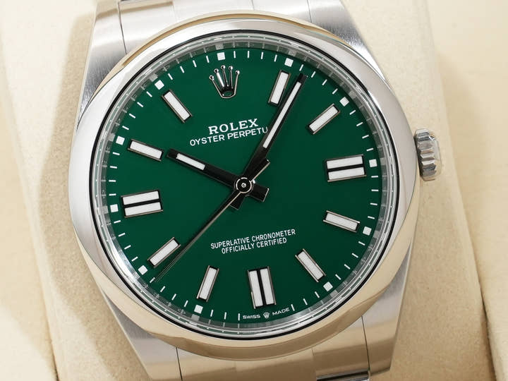 ロレックス オイスターパーペチュアル41 Ref.124300 ステンレススチール グリーン文字盤