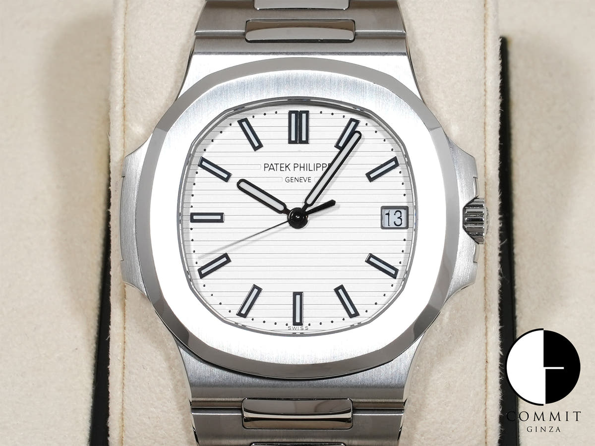 パテックフィリップ ノーチラス Ref.5711/1A-011 ステンレススチール ホワイト文字盤