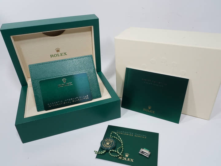 ロレックス ヨットマスター40 Ref.126622 ステンレススチール/プラチナ ブライトブルー文字盤