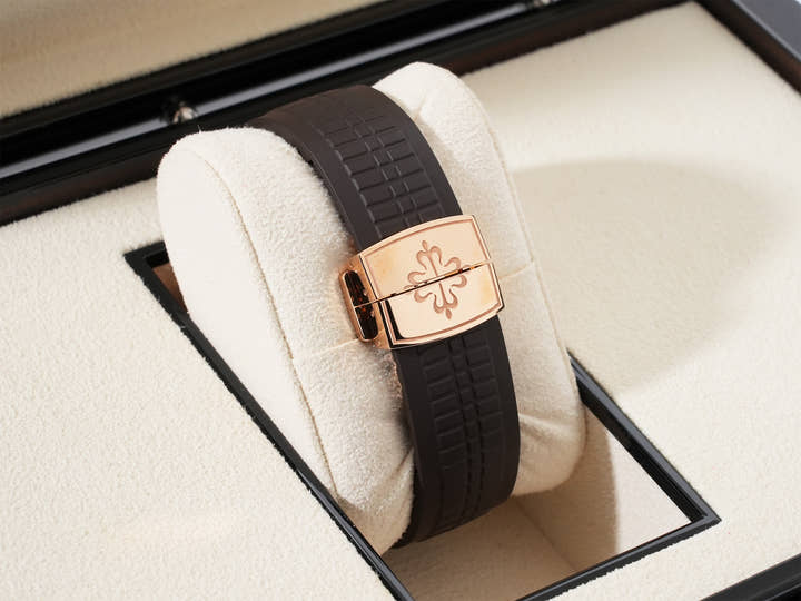 パテックフィリップ アクアノート Ref.5167R-001 ローズゴールド ブラウン文字盤