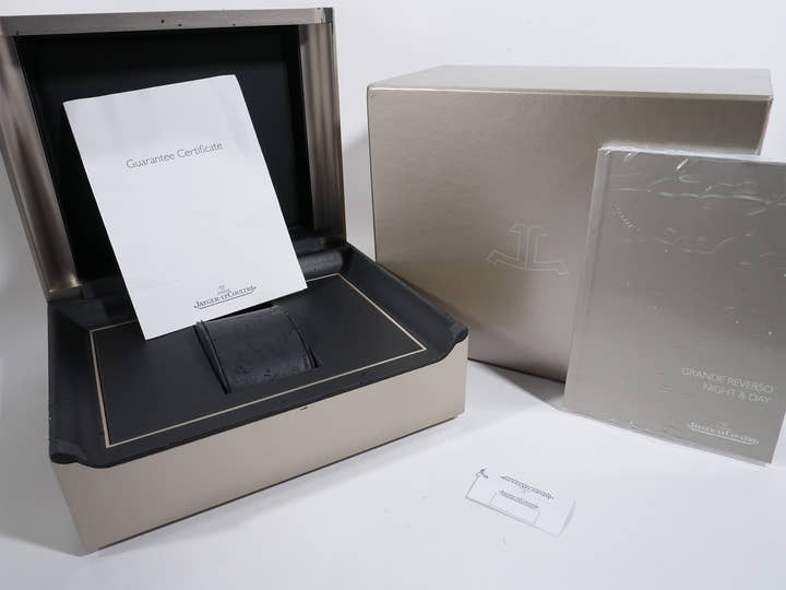 ジャガールクルト グランド レベルソ ナイト&デイ Ref.Q3802520 シルバー文字盤 中古 7jwk53ui