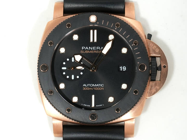 パネライ サブマーシブル ゴールドテック オロカーボ Ref.PAM01070 カーボテック×ゴールドテック ブラック文字盤 中古 sc63y2e4