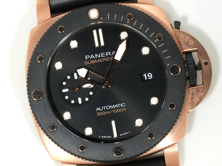 パネライ サブマーシブル ゴールドテック オロカーボ Ref.PAM01070 カーボテック×ゴールドテック ブラック文字盤 中古 sc63y2e4