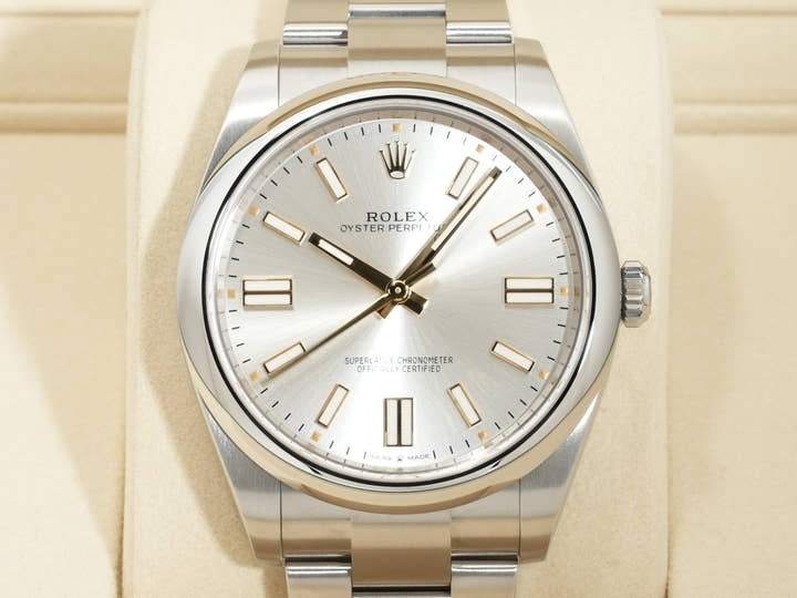 ロレックス オイスターパーペチュアル41 Ref.124300 ステンレススチール シルバー文字盤