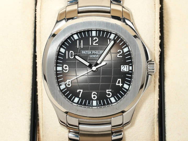 Patek Philippe Aquanaut Extra Large Ref.5167/1A-001 SS Black Dial Used r6q3acv4