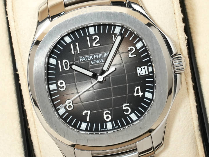 Patek Philippe Aquanaut Extra Large Ref.5167/1A-001 SS Black Dial Used r6q3acv4