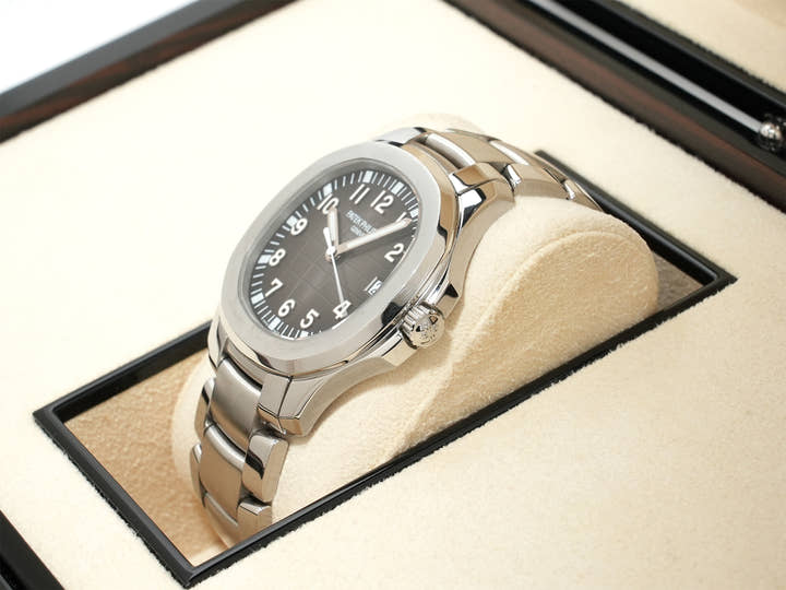 Patek Philippe Aquanaut Extra Large Ref.5167/1A-001 SS Black Dial Used r6q3acv4