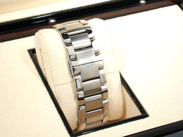 Patek Philippe Aquanaut Extra Large Ref.5167/1A-001 SS Black Dial Used r6q3acv4