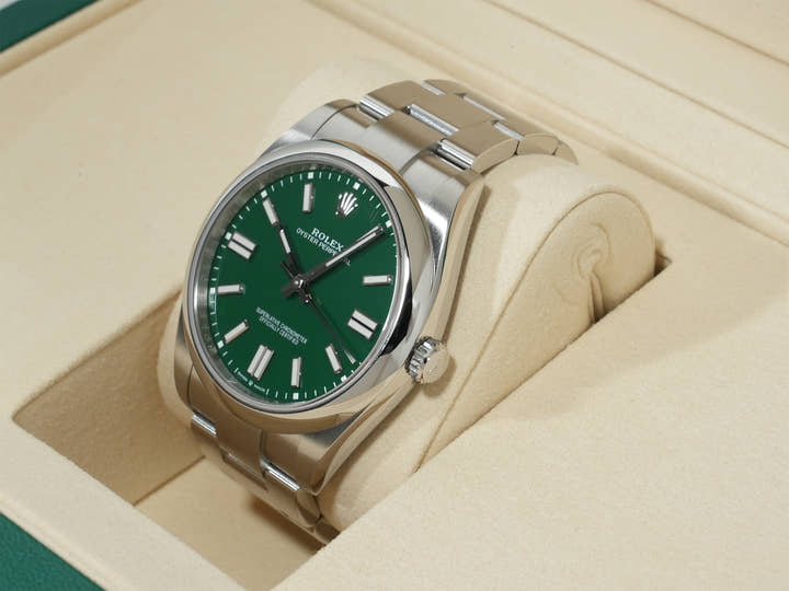 ロレックス オイスターパーペチュアル41 Ref.124300 ステンレススチール グリーン文字盤