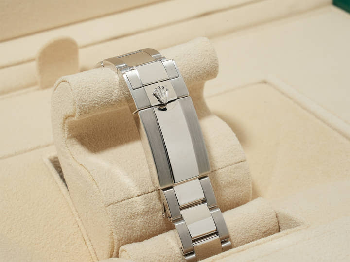 ロレックス デイトナ Ref.126506 プラチナ アイスブルー文字盤