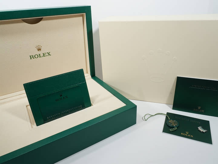 ロレックス デイトナ Ref.126506 プラチナ アイスブルー文字盤