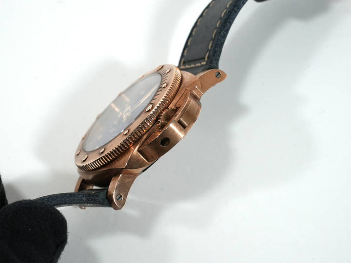 パネライ サブマーシブル ブロンゾ ブルー アビッソ Ref.PAM01074 BRONZE ブルー文字盤 中古 2jo7m8y2