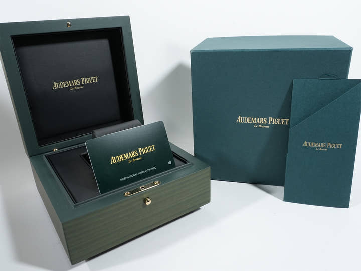 オーデマピゲ CODE 11.59 バイ オーデマ ピゲ クロノグラフ Ref.26393OR.OO.A056KB.01 ピンクゴールド グリーン文字盤