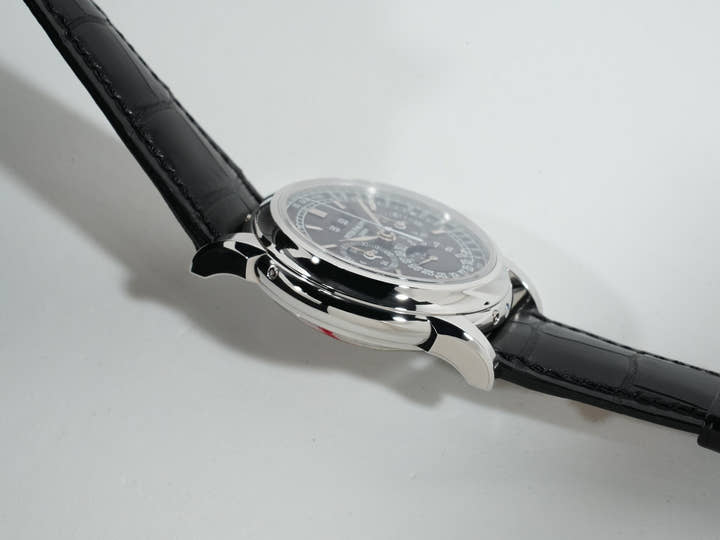 パテックフィリップ パーペチュアルカレンダー クロノグラフ Ref.5970P-001 プラチナ ブラック文字盤