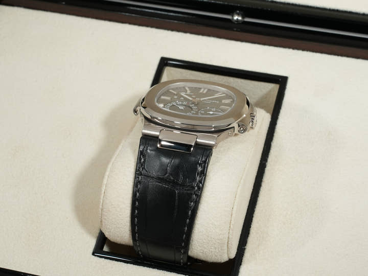 パテックフィリップ ノーチラス プチコンプリケーション Ref.5712G-001 ホワイトゴールド スレート文字盤