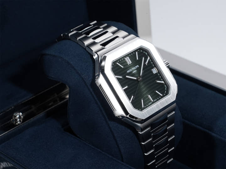 パテックフィリップ キュビタス Ref.5821/1A-001 ステンレススチール グリーン文字盤