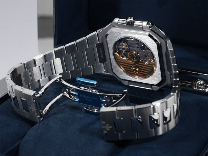 パテックフィリップ キュビタス Ref.5821/1A-001 ステンレススチール グリーン文字盤