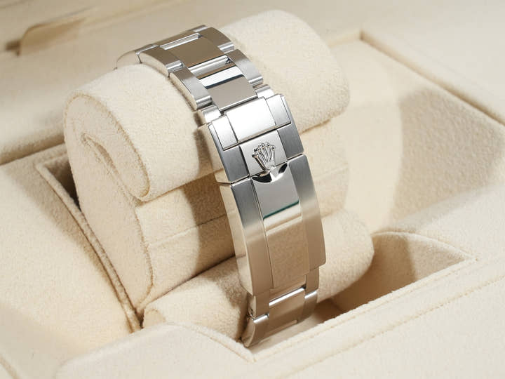 ロレックス デイトナ Ref.126506 プラチナ アイスブルー文字盤