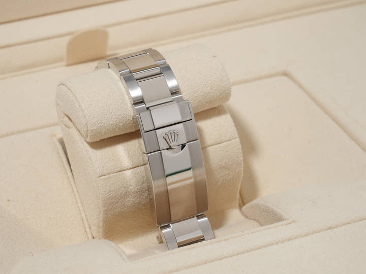 ロレックス デイトナ Ref.116506 プラチナ アイスブルー文字盤