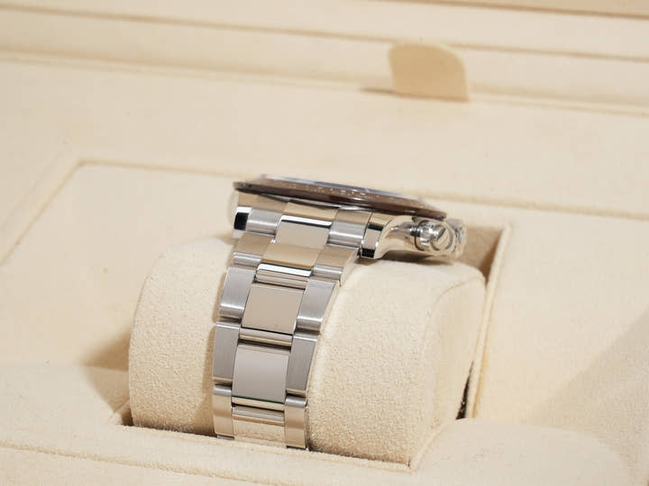 ロレックス デイトナ Ref.116506 プラチナ アイスブルー文字盤