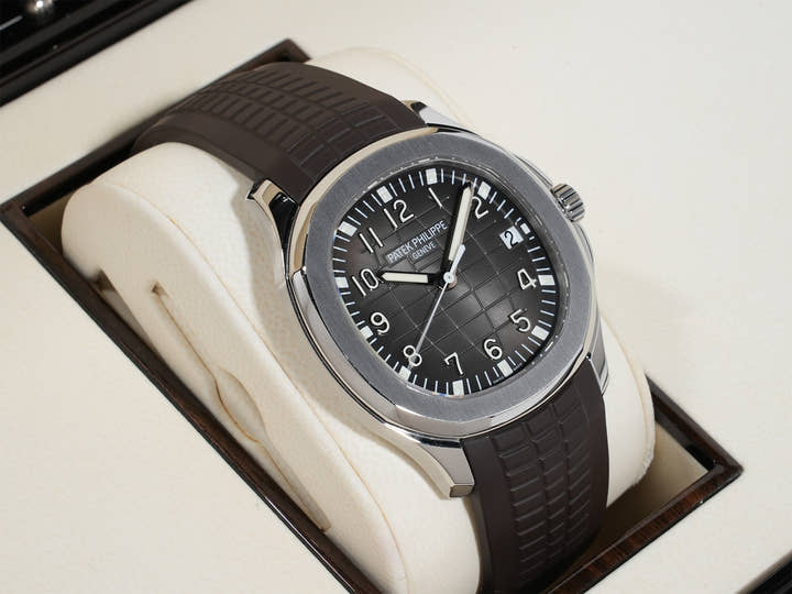 パテックフィリップ アクアノート エクストララージ Ref.5167/1A-001 ステンレススチール ブラック文字盤