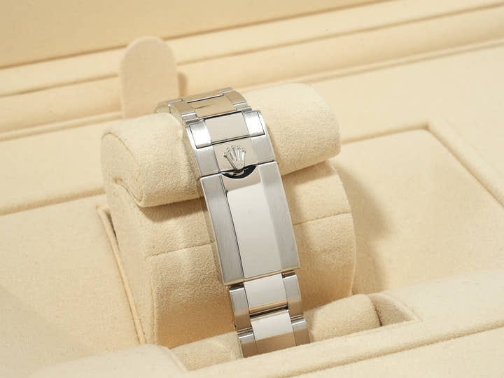 ロレックス デイトナ Ref.116506 プラチナ アイスブルー文字盤