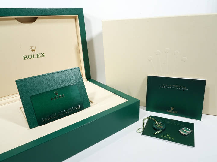 ロレックス デイトナ Ref.116506 プラチナ アイスブルー文字盤