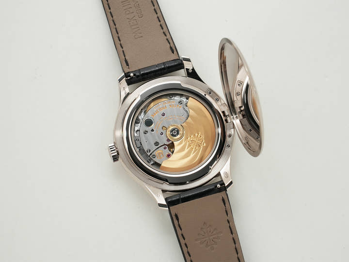 パテックフィリップ カラトラバ Ref.5227G-010 ホワイトゴールド ブラック文字盤