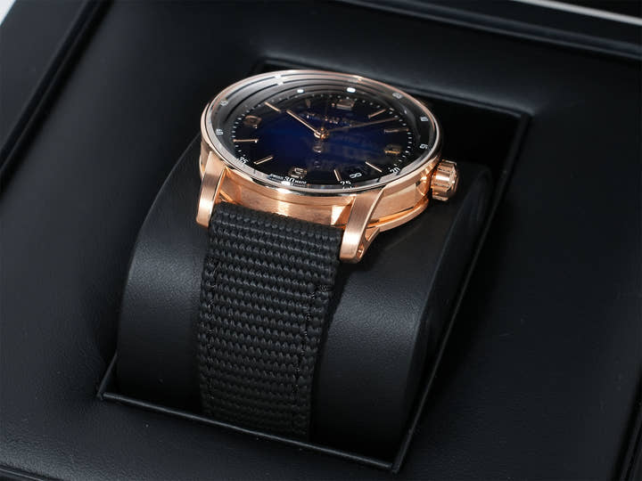 オーデマピゲ CODE 11.59 バイ オーデマ ピゲ Ref.15210OR.OO.A028CR.01 ピンクゴールド スモークブルーラッカー文字盤