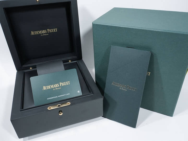 オーデマピゲ CODE 11.59 バイ オーデマ ピゲ Ref.15210OR.OO.A028CR.01 ピンクゴールド スモークブルーラッカー文字盤