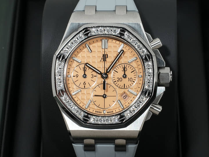 Audemars Piguet Royal Oak Offshore Chronograph Ref.26231ST.ZZ.A178CA.01 SS Salmon Dial Good Condition Used sfvbbrp6