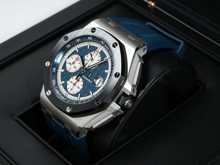 オーデマピゲ ロイヤルオーク オフショア クロノグラフ Ref.26401PO.OO.A018CR.01 プラチナ ブルー文字盤 中古 rom6jf5t