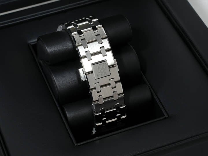 オーデマピゲ ロイヤルオーク クロノグラフ Ref.26331ST.OO.1220ST.03 ステンレススチール シルバー文字盤