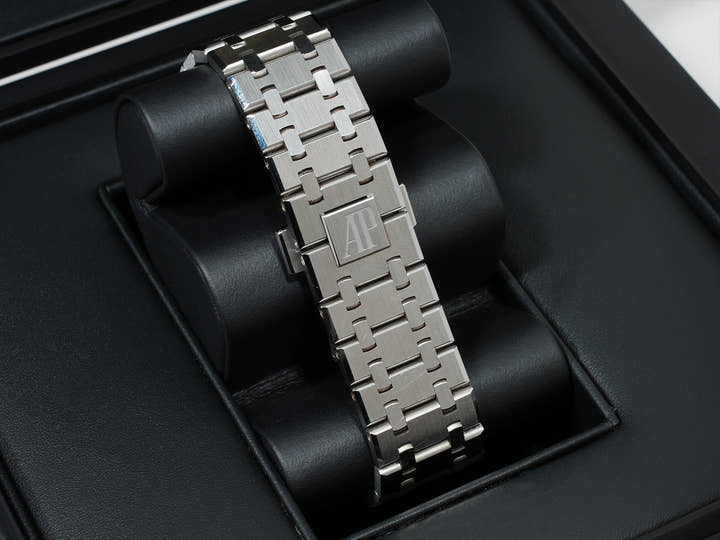 オーデマピゲ ロイヤルオーク クロノグラフ 50周年記念 Ref.26240ST.OO.1320ST.01 ステンレススチール ブルー文字盤